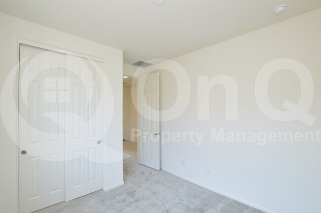 Building Photo - 816 S Strahan Pl