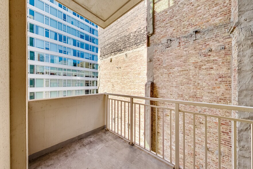 Building Photo - 170 W Polk St