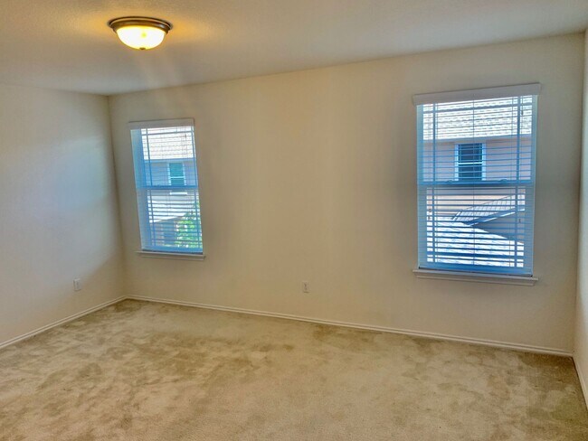 Building Photo - 3 Bedroom, 2.5 Bathroom Home in Cedar Park!