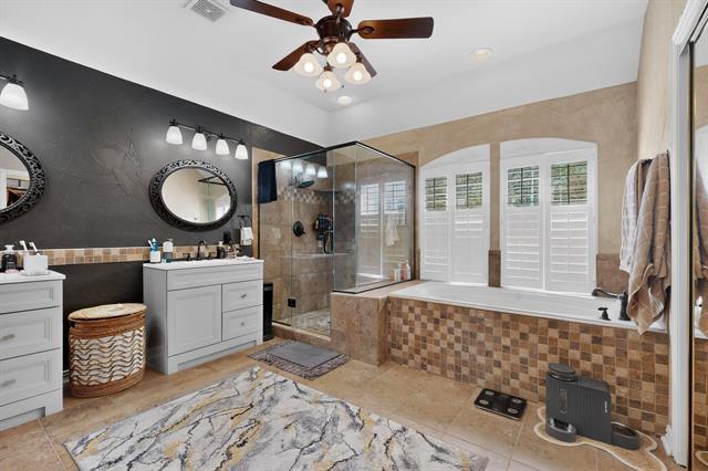 Building Photo - 2701 Scenic Dr