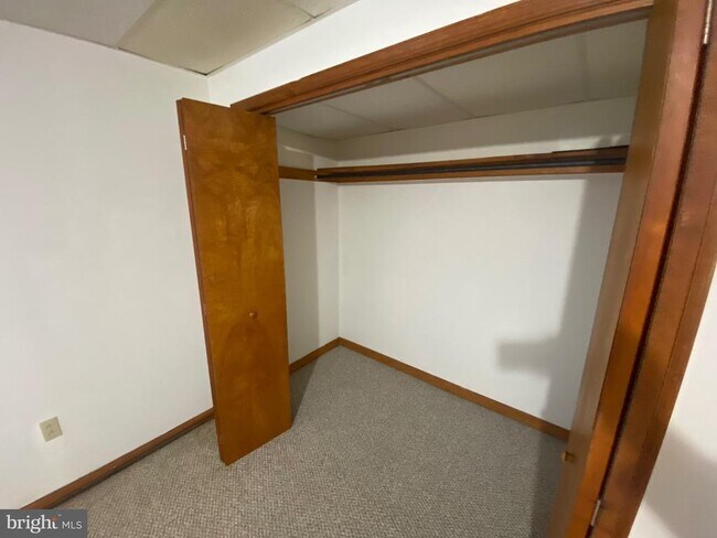 Building Photo - 1312 Clay Ave