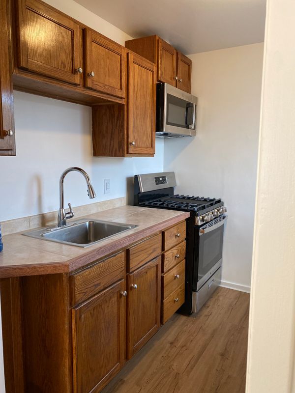 Building Photo - 320 San Antonio Ave