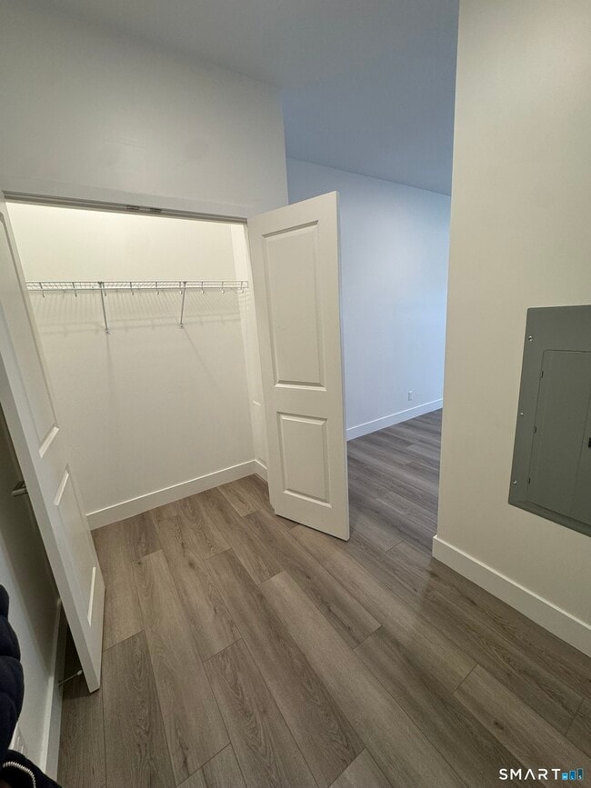 Building Photo - 414 Berlin Tpke