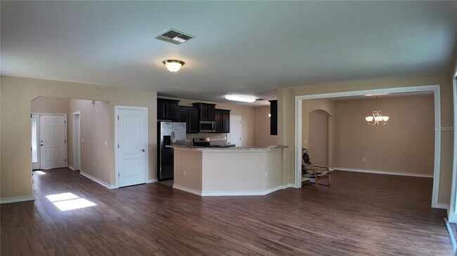 Building Photo - 2013 Marabou Dr