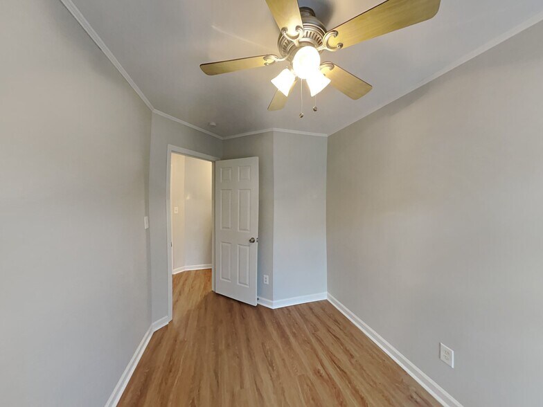 Building Photo - 6 Creeks Edge Ct