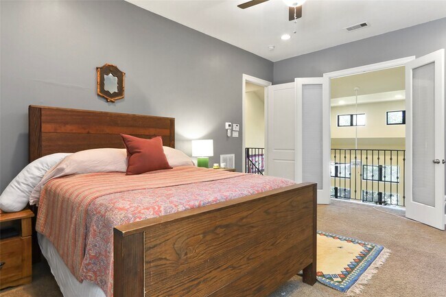 Building Photo - 1905 Summer St