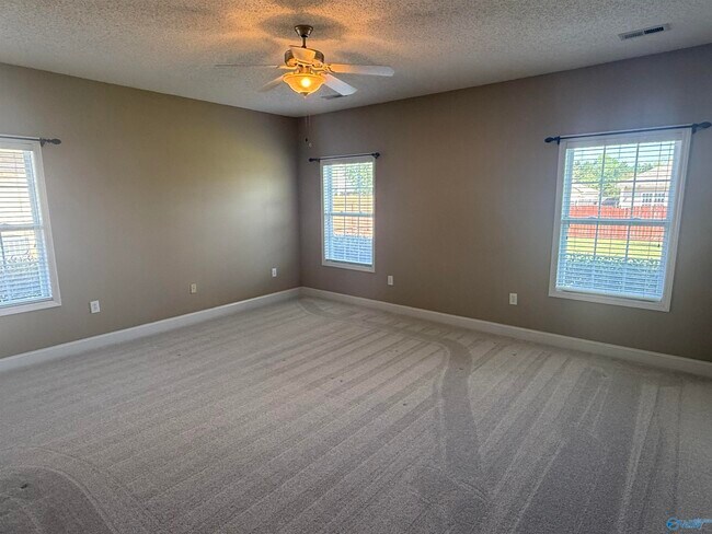 Building Photo - 5005 Liberty Park Cir SE