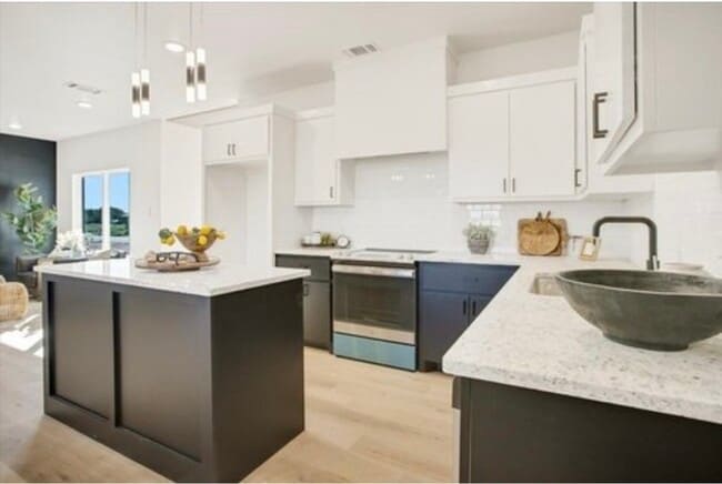 Building Photo - 6918 13th St