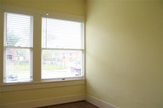 Building Photo - 4501 Avenue N 1/2 Rear