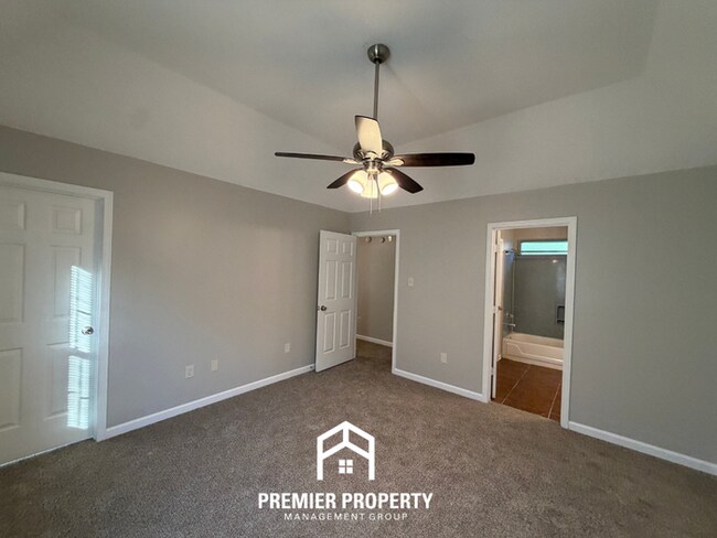 Building Photo - Beautiful 2-Story 3BR/2.5BA Bartlett Home | 1,632 Sq Ft, Vaulted Primary & Back Patio