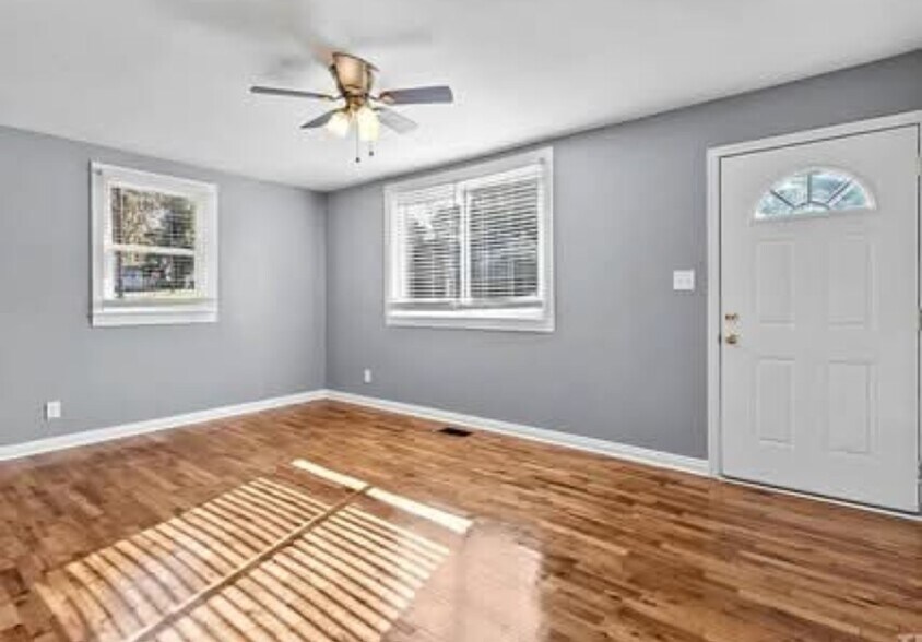 Building Photo - 2506 White Oak Ave