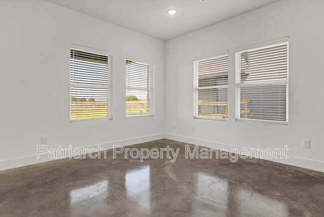 Building Photo - 3003 Alpha Wolf Ct