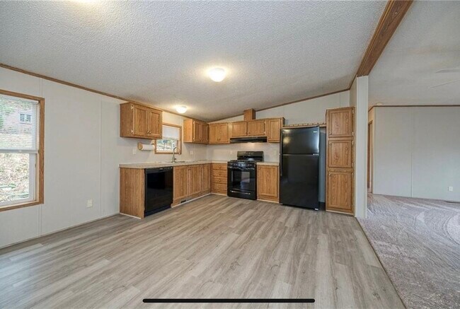 Building Photo - 3454 Evergreen Rd