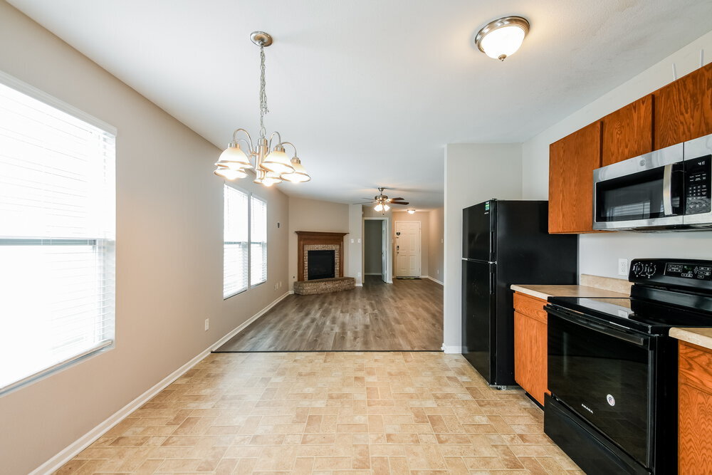 Building Photo - 8039 Bach Dr