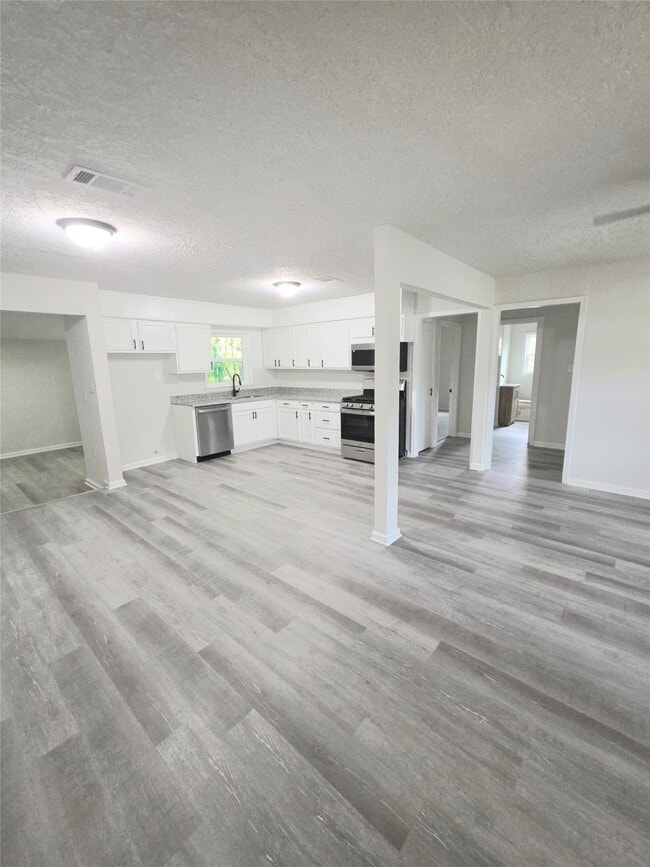 Building Photo - 4931 Cosby St