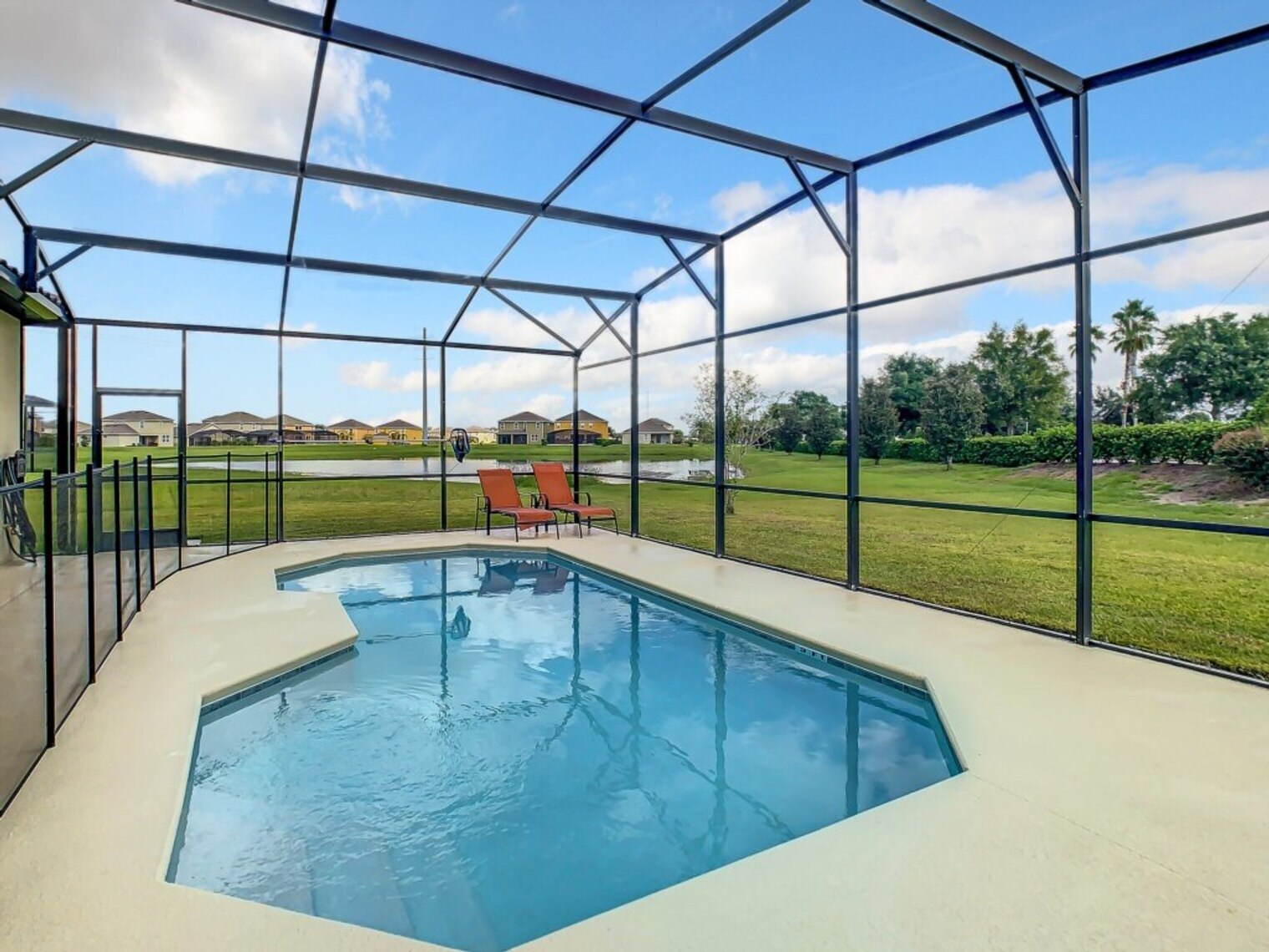 Building Photo - 2533 Rosemont Cir