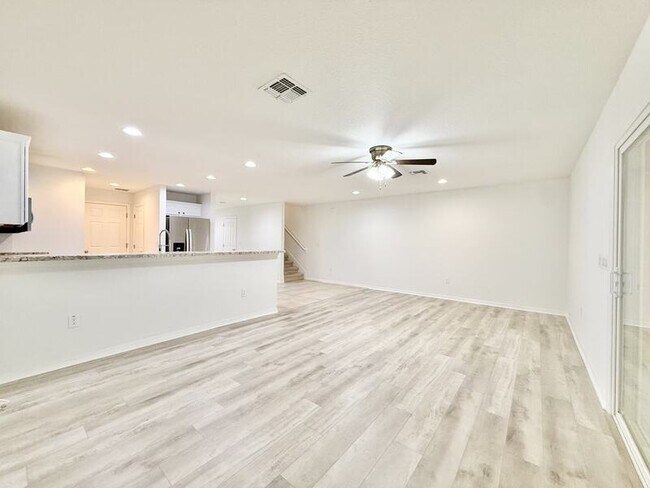 Building Photo - 7211 Merlot Sienna Ave