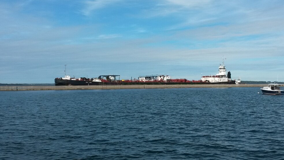 Building Photo - 139 S Esselstyne St