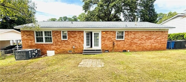 Building Photo - 289 Ramona Dr