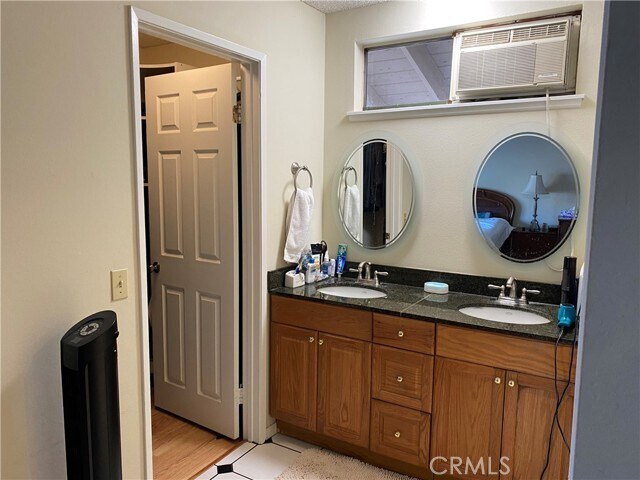 Building Photo - 840 Bridle Dr