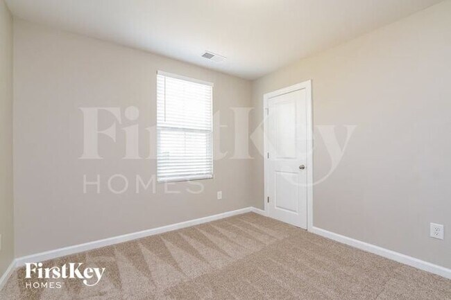 Building Photo - 363 Fieldspar Ln