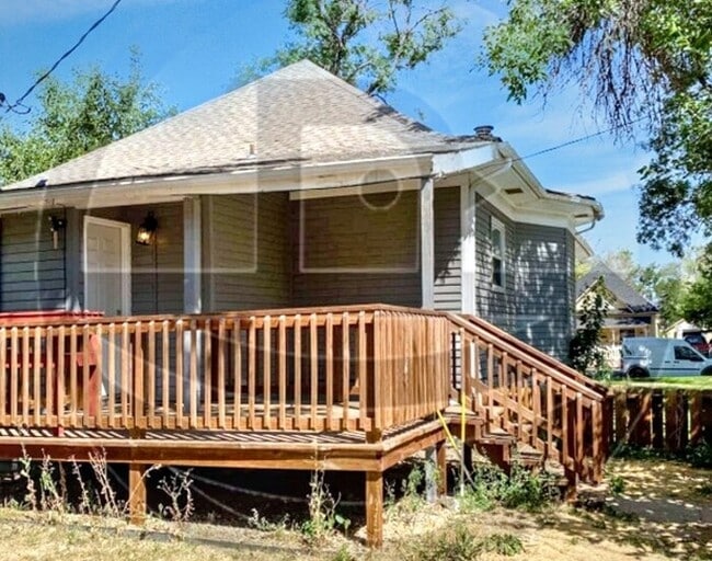 Building Photo - 1018 14th St