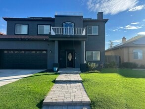 Building Photo - 437 Rian Noelle Ct