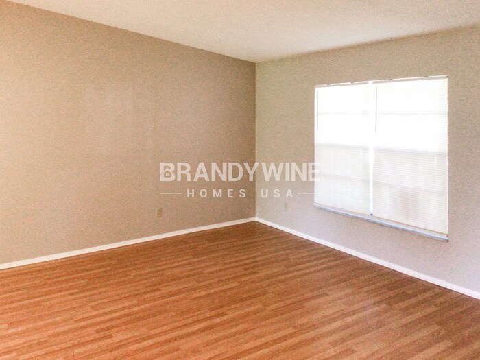 Building Photo - 11206 Fiddlewood Dr