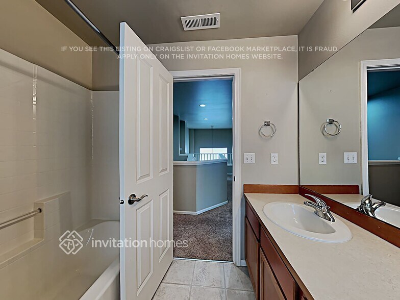 Building Photo - 2705 86th Dr NE