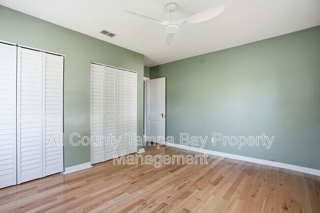 Building Photo - 1106 W Peninsular St