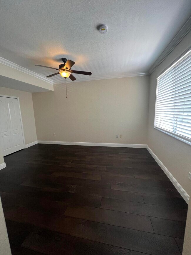 Building Photo - 11016 Legacy Dr