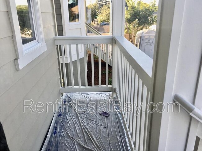 Building Photo - 3612 Brookdale Ave