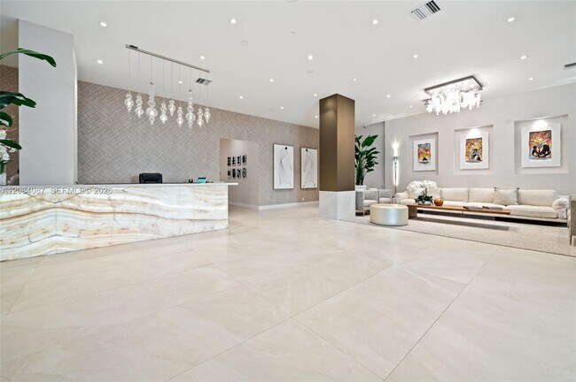 Building Photo - 3640 Yacht Club Dr