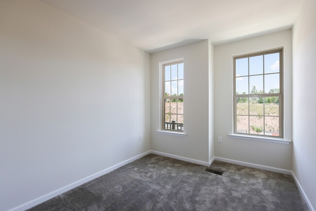 Building Photo - 93 Robeson St