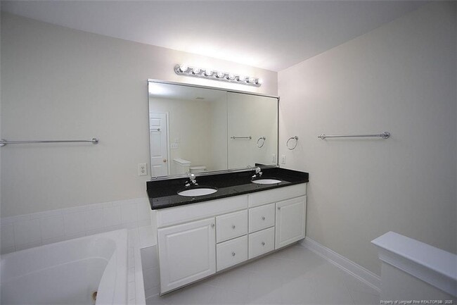 Building Photo - 9506 Dellbrook Ct