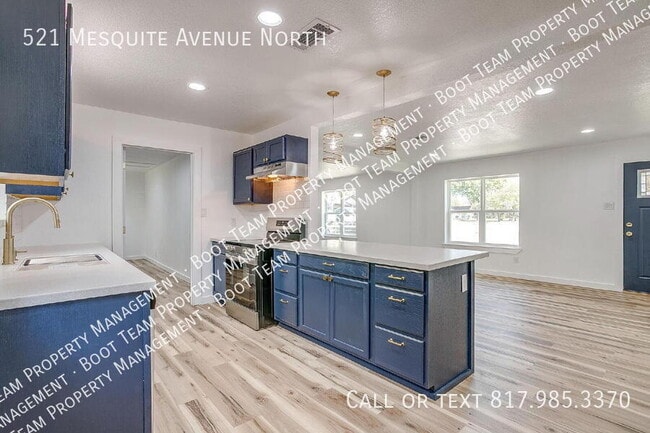 Building Photo - 521 Mesquite Ave N