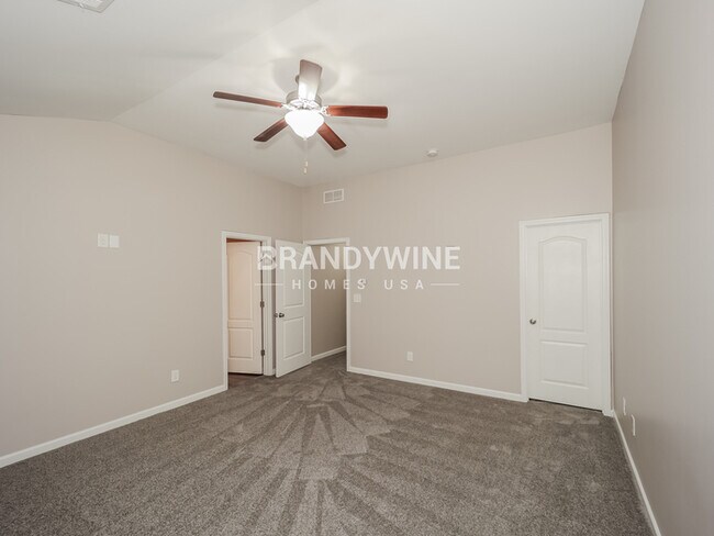 Building Photo - 6550 Splitpine Ct