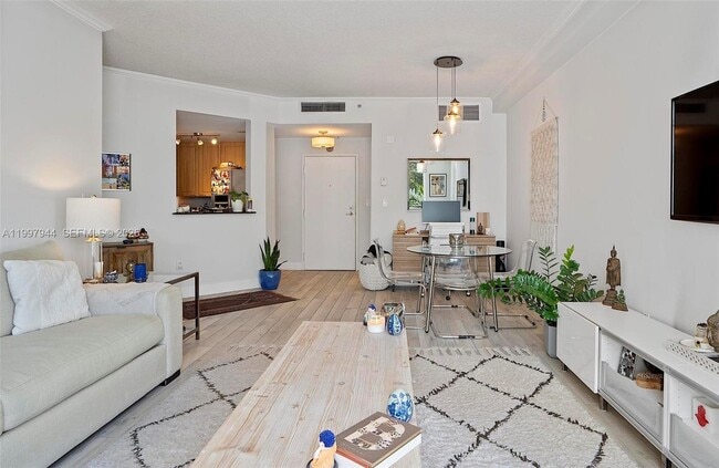 Building Photo - 1 Century Ln