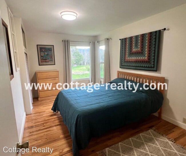 Building Photo - 3 br, 2 bath House - 803 Warren Creek