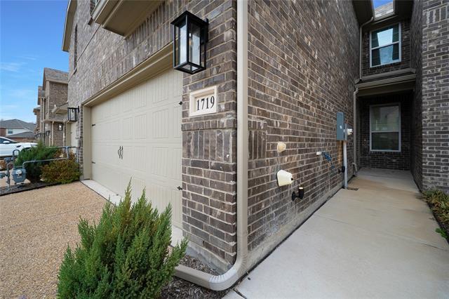 Building Photo - 1719 Lisa Ct