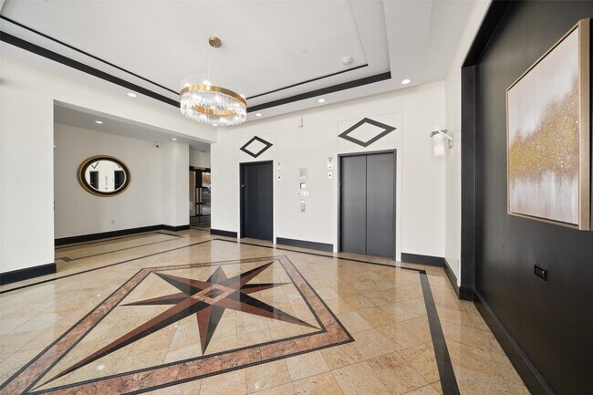 Building Photo - 1419 Montrose Blvd