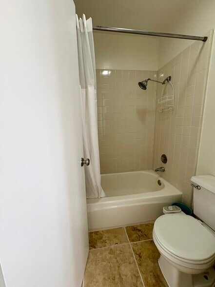 Building Photo - 5671 Cabot Dr