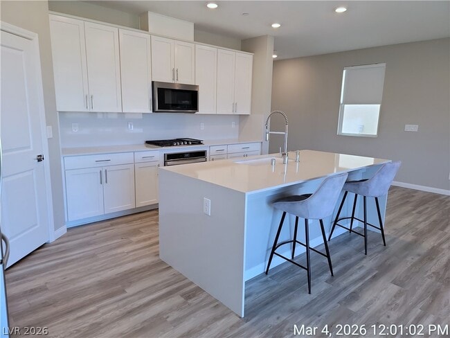 Building Photo - 2818 Frabiele St