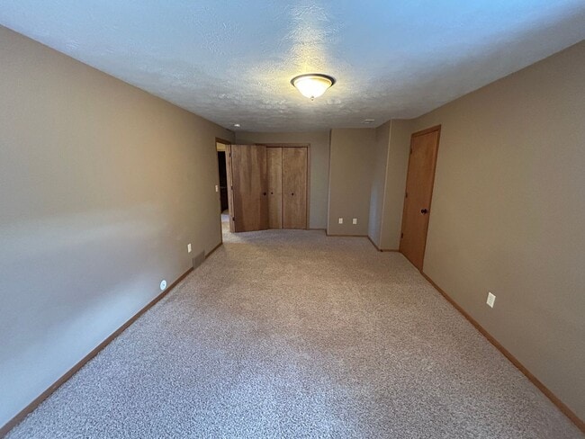 Building Photo - Spacious West Side Gem with Modern Comforts and Endless Possibilities!