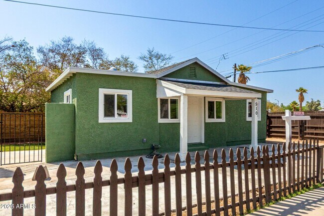 Building Photo - 510 N 10th St