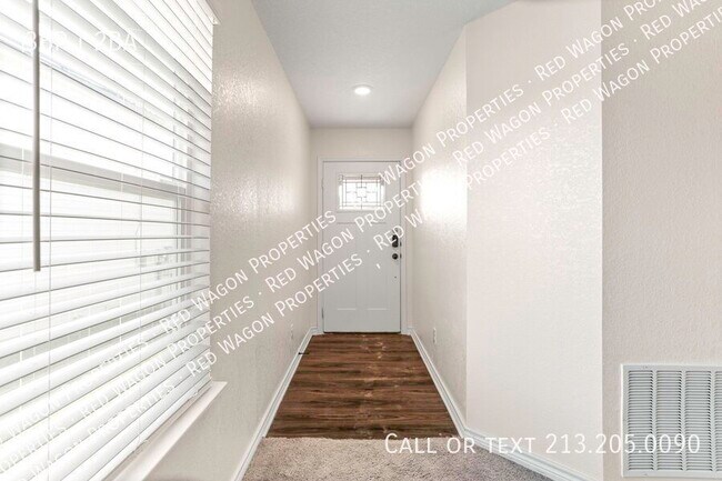 Building Photo - 15521 Selene View