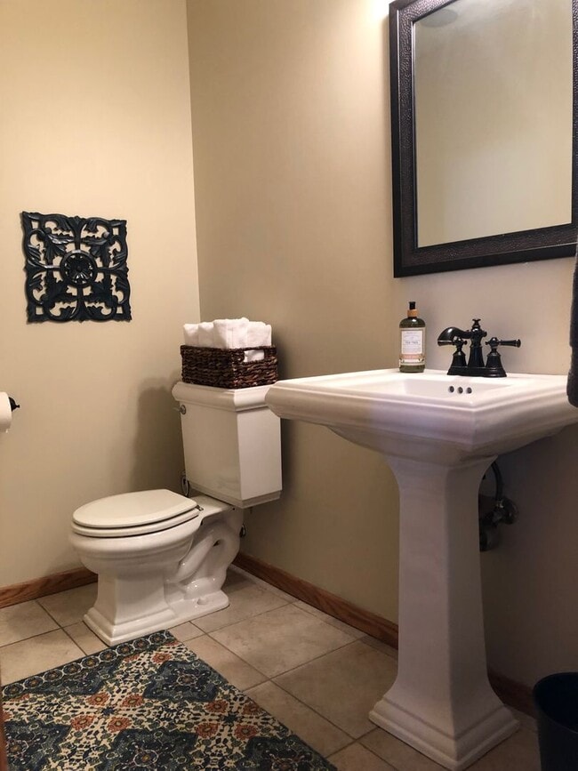 Building Photo - Southern Woods Comfort