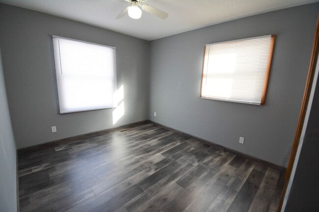 Building Photo - For Rent: Updated 3 Bed, 1.5 Bath Home — Available Immediately