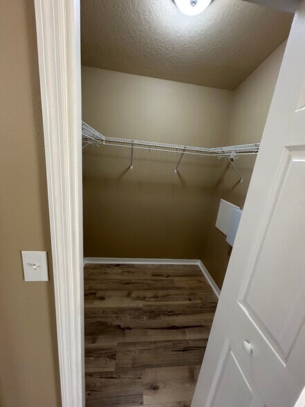 Master closet #2 - 11543 Tangle Creek Blvd