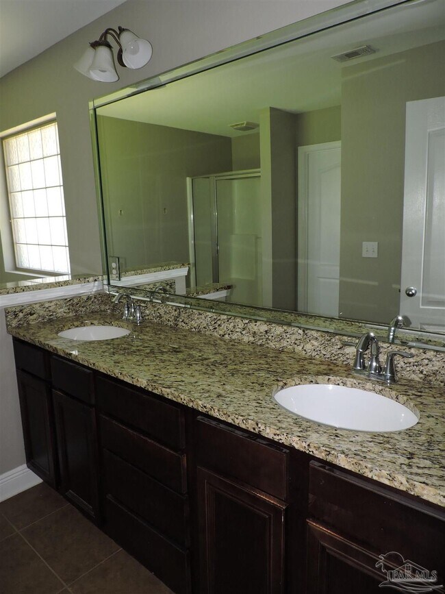 Building Photo - 6060 Dunridge Drive